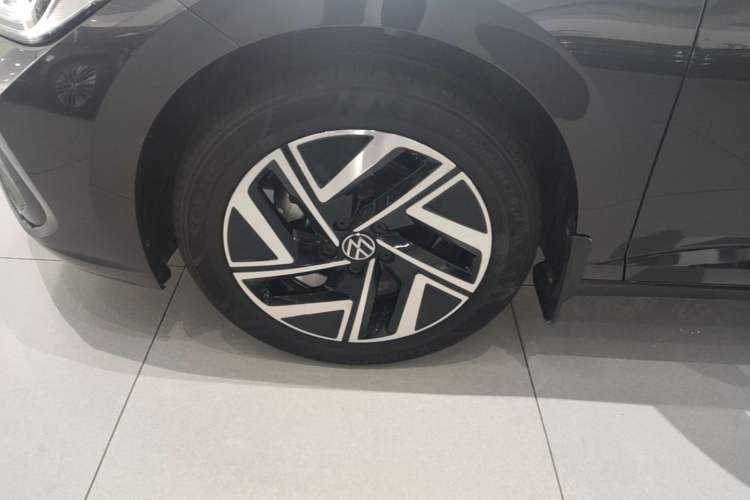 Used Volkswagen Sagitar 2025 300TSI DSG Excellence Edition Left Front Wheel Hub