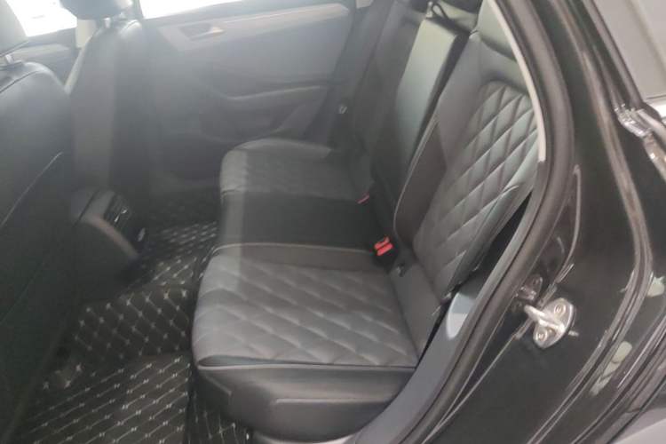 Used Volkswagen Sagitar 2025 300TSI DSG Excellence Edition Left Rear Seat