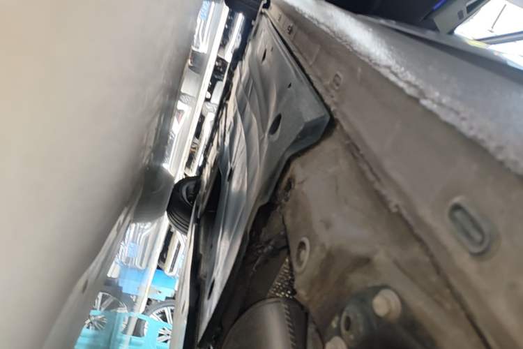 Used Volkswagen Sagitar 2025 300TSI DSG Excellence Edition Left Side Sill