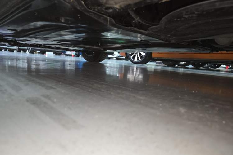 Used Volkswagen Sagitar 2025 200TSI DSG Flyover Edition Left Side Sill