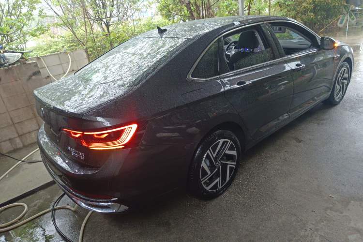 Used Volkswagen Sagitar 2025 300TSI DSG Excellence Edition Rear Right 45 Deg