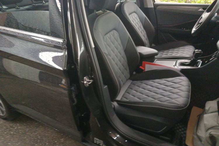 Used Volkswagen Sagitar 2025 300TSI DSG Excellence Edition Right Front Seat