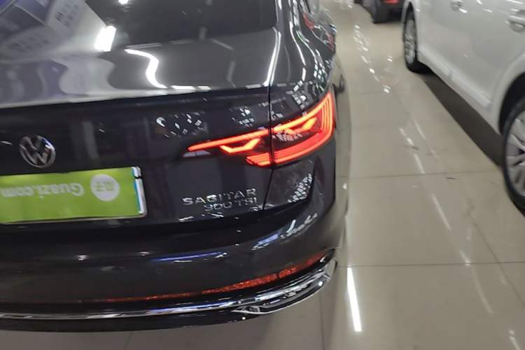 Used Volkswagen Sagitar 2025 300TSI DSG Excellence Edition Right Rear Taillight