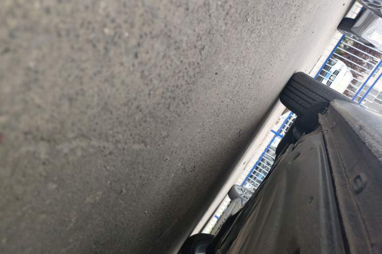 Used Volkswagen Sagitar 2025 300TSI DSG Excellence Edition Right Side Sill