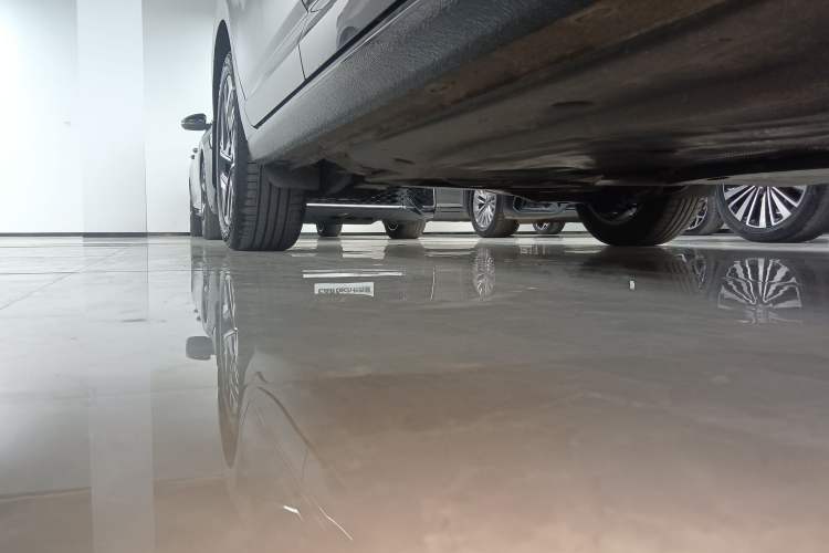 Used Volkswagen Sagitar 2025 Revised Version Three 300TSI DSG Excellence Edition Right Side Sill
