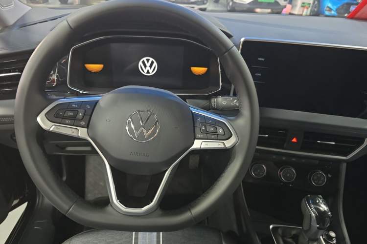 Used Volkswagen Sagitar 2025 200TSI DSG Flyover Edition Steering Wheel