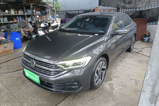 Ojetý Volkswagen Sagitar 2025 300TSI DSG Excellence Edition