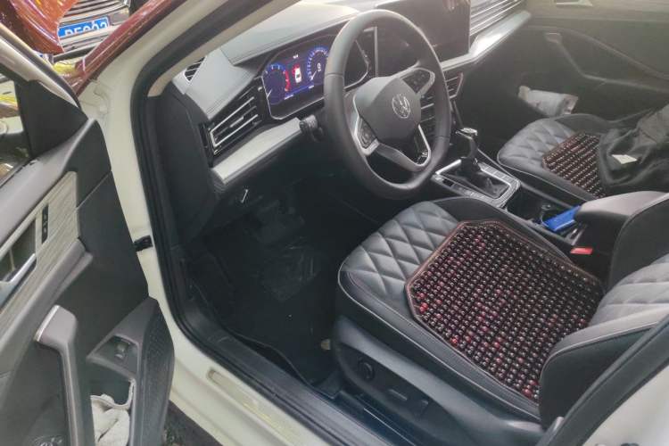 Used Volkswagen Sagitar 2025 300TSI DSG Excellence Edition Driver Seat