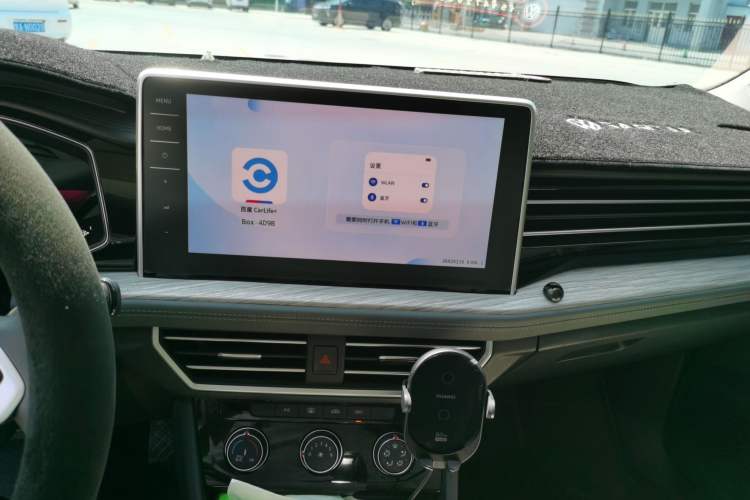 Used Volkswagen Sagitar 2025 Revised Version 2 300TSI DSG Excellence Edition Audio And AC Panel