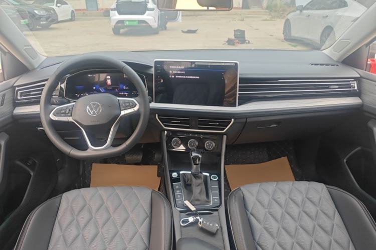 Used Volkswagen Sagitar 2025 Revised Version Three 300TSI DSG Excellence Edition Center Console