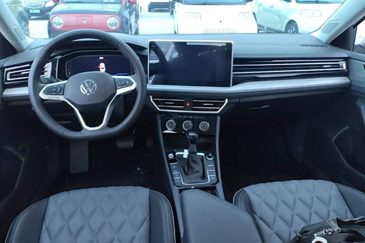 Used Volkswagen Sagitar 2025 Revised Version Three 300TSI DSG Excellence Edition Center Console