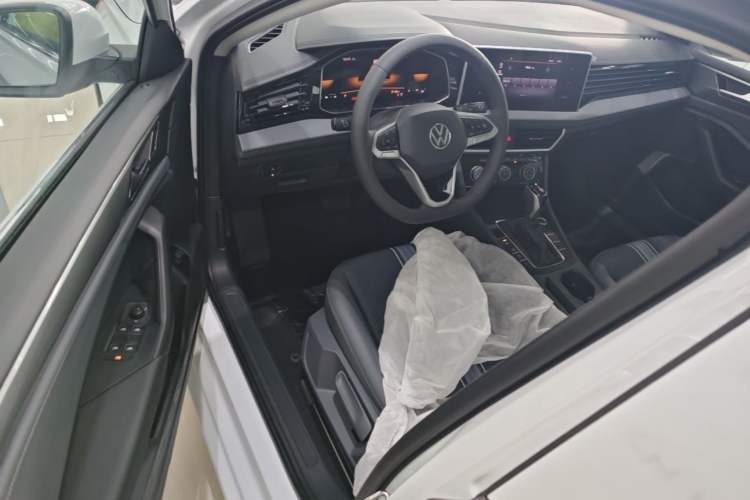 Used Volkswagen Sagitar 2025 Facelift 200TSI DSG Flyover Edition Driver Seat