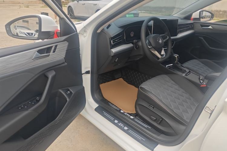 Used Volkswagen Sagitar 2025 Revised Version Three 300TSI DSG Excellence Edition Driver Seat