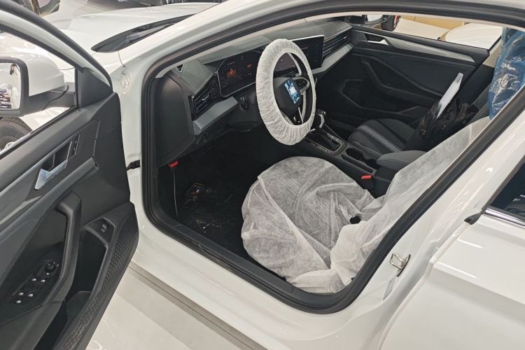 Used Volkswagen Sagitar 2025 Facelift 200TSI DSG Flyover Edition Driver Seat