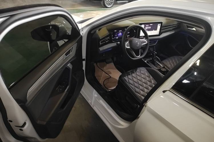 Used Volkswagen Sagitar 2025 300TSI DSG Excellence Edition Driver Seat