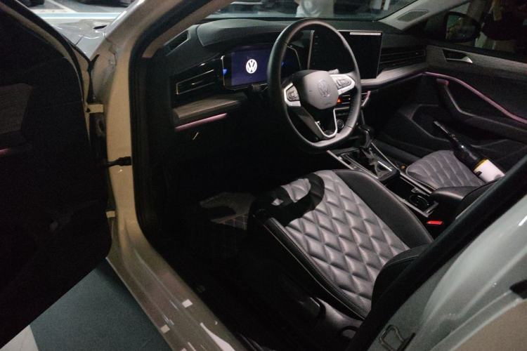 Used Volkswagen Sagitar 2025 Revised Version Three 300TSI DSG Excellence Edition Driver Seat