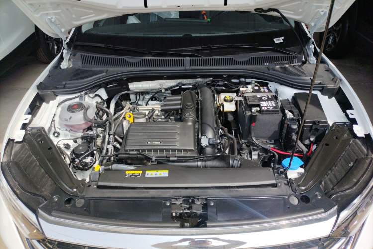 Used Volkswagen Sagitar 2025 Facelift 200TSI DSG Flyover Edition Engine Bay