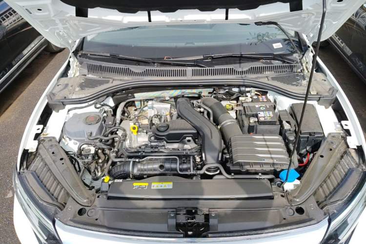 Used Volkswagen Sagitar 2025 Revised Version Three 300TSI DSG Excellence Edition Engine Bay