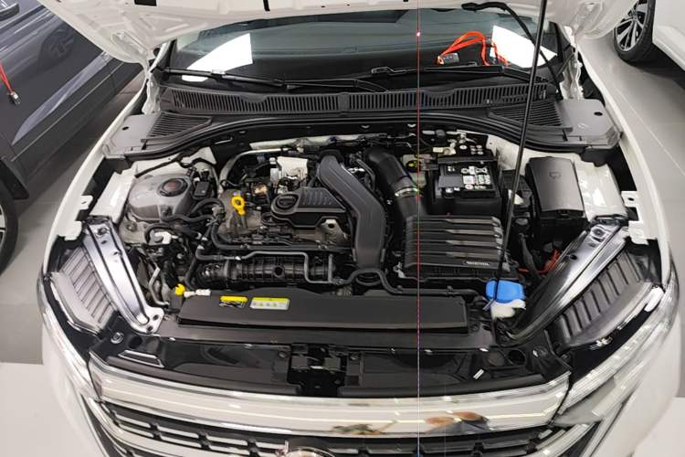 Used Volkswagen Sagitar 2025 300TSI DSG Excellence Edition Engine Bay