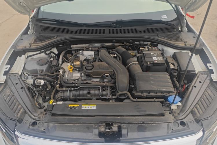 Used Volkswagen Sagitar 2025 Revised Version Three 300TSI DSG Excellence Edition Engine Bay