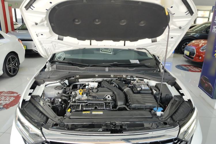 Used Volkswagen Sagitar 2025 300TSI DSG Excellence Edition Engine Bay