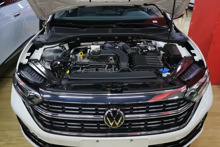 Used Volkswagen Sagitar 2025 300TSI DSG Excellence Edition Engine Bay