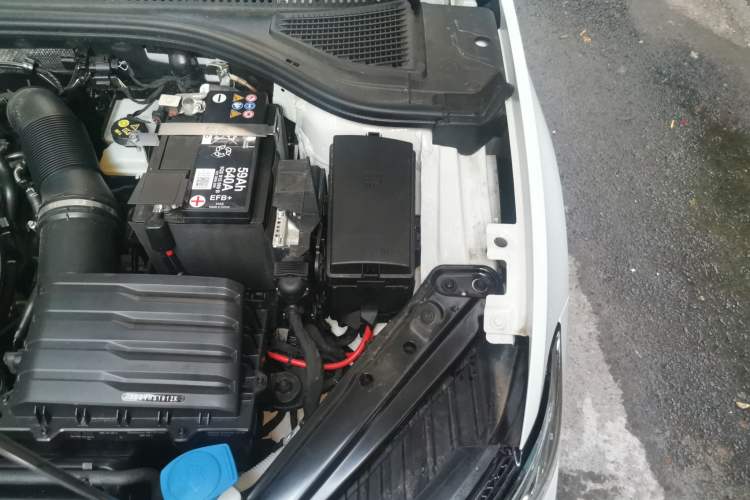 Used Volkswagen Sagitar 2025 300TSI DSG Flyover Edition Engine Bay Left