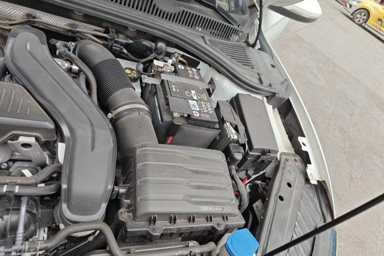 Used Volkswagen Sagitar 2025 Revised 300TSI DSG Excellence Edition Engine Bay Left