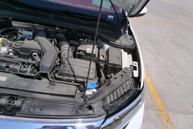Used Volkswagen Sagitar 2025 Revised Version 2 300TSI DSG Excellence Edition Engine Bay Left