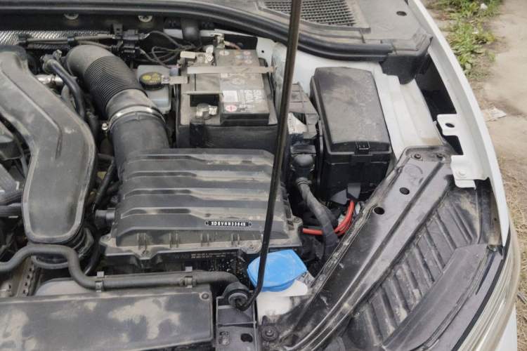 Used Volkswagen Sagitar 2025 Revised 300TSI DSG Excellence Edition Engine Bay Left