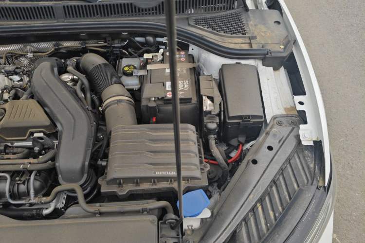 Used Volkswagen Sagitar 2025 300TSI DSG Excellence Edition Engine Bay Left