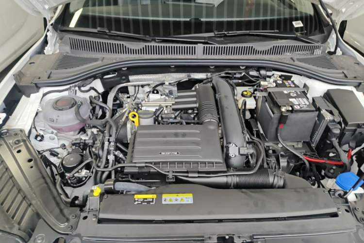 Used Volkswagen Sagitar 2025 Facelift 200TSI DSG Flyover Edition Engine Bay