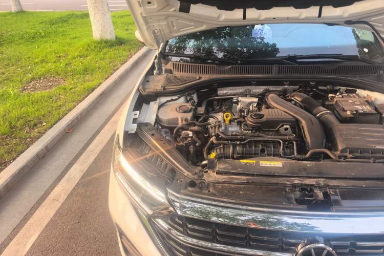 Used Volkswagen Sagitar 2025 Revised Version Three 300TSI DSG Excellence Edition Engine Bay Right