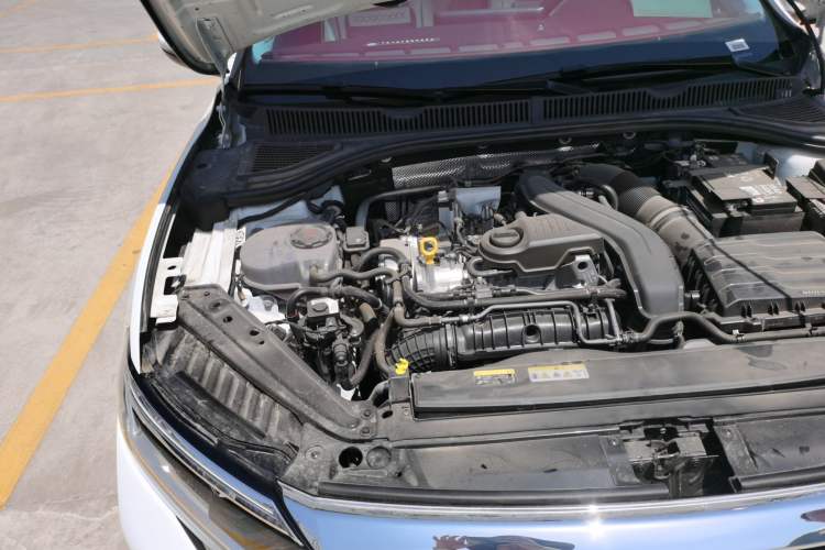 Used Volkswagen Sagitar 2025 Revised Version 2 300TSI DSG Excellence Edition Engine Bay Right
