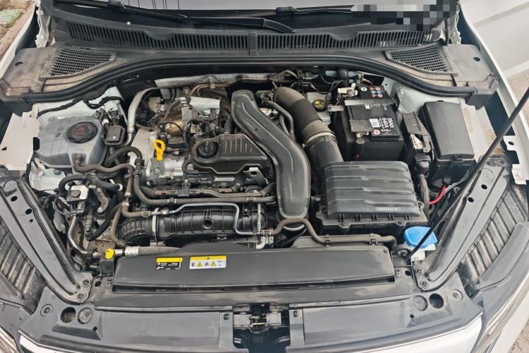 Used Volkswagen Sagitar 2025 Revised 300TSI DSG Excellence Edition Engine Bay