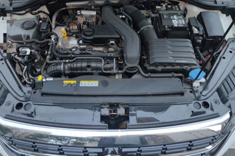 Used Volkswagen Sagitar 2025 Revised Version 2 300TSI DSG Excellence Edition Engine Bay