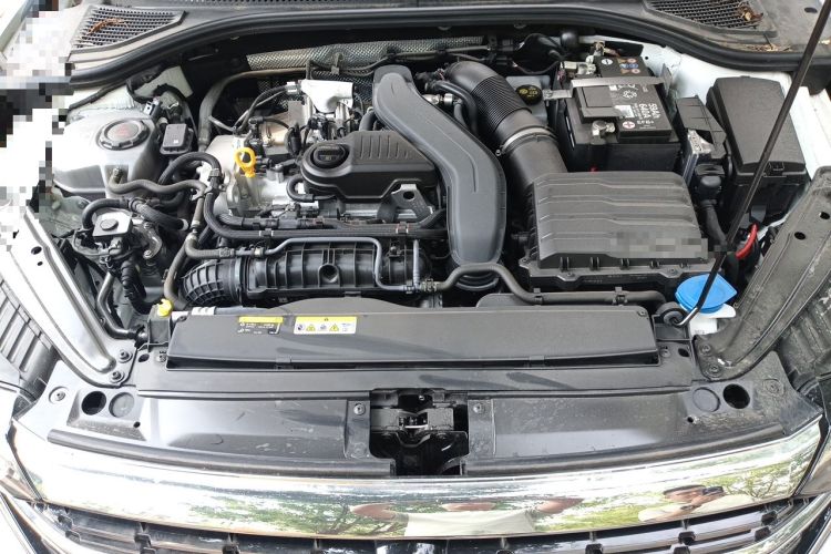 Used Volkswagen Sagitar 2025 Revised Version Three 300TSI DSG Excellence Edition Engine Bay