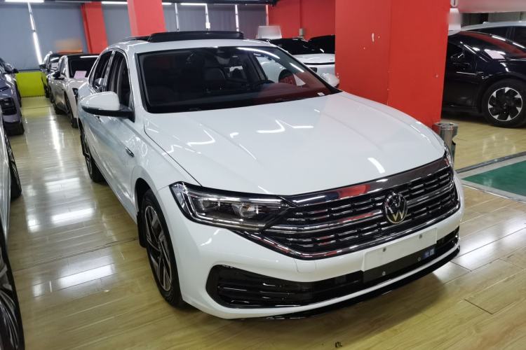 Used Volkswagen Sagitar 2025 300TSI DSG Excellence Edition Exterior 1
