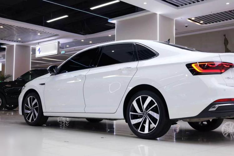 Used Volkswagen Sagitar 2025 Revised 300TSI DSG Excellence Edition Exterior 11