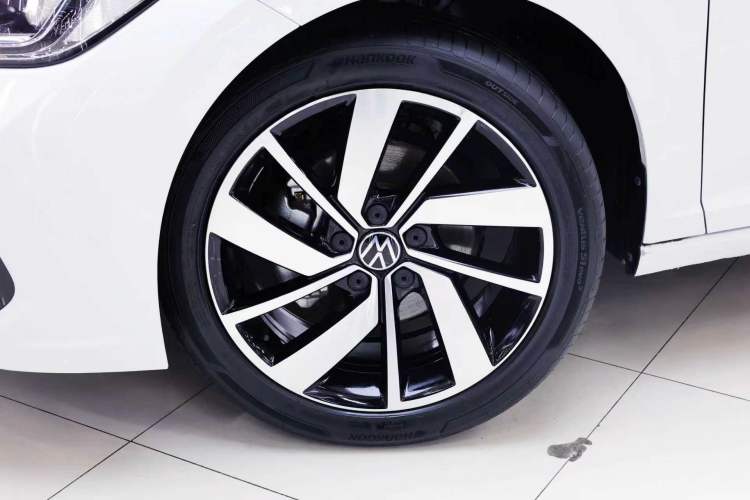 Used Volkswagen Sagitar 2025 Revised 300TSI DSG Excellence Edition Exterior 12