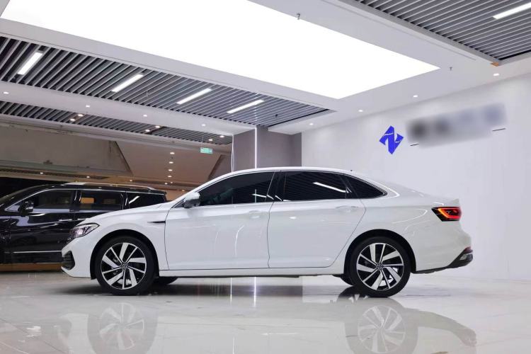Used Volkswagen Sagitar 2025 Revised 300TSI DSG Excellence Edition Exterior 2