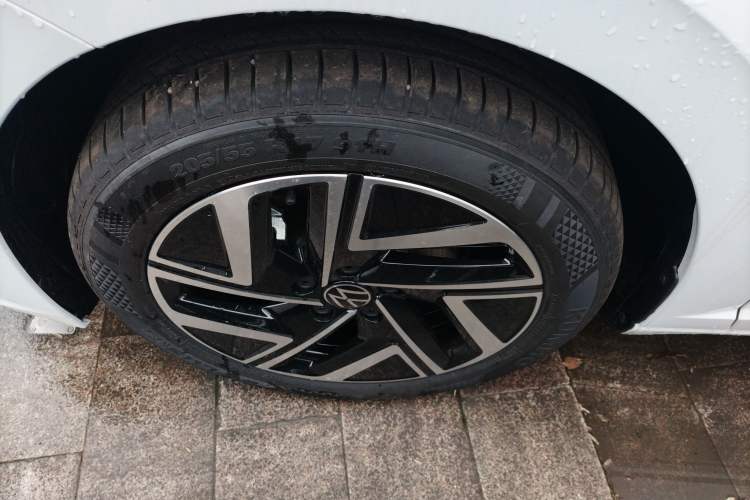 Used Volkswagen Sagitar 2025 Facelifted 300TSI DSG Flyover Edition Exterior 4