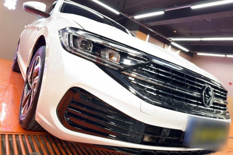 Used Volkswagen Sagitar 2025 300TSI DSG Excellence Edition Exterior 4