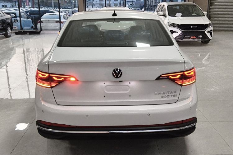 Used Volkswagen Sagitar 2025 300TSI DSG Flyover Edition Exterior 4