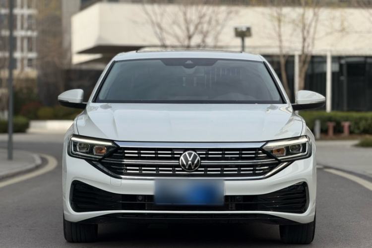 Used Volkswagen Sagitar 2025 Revised 300TSI DSG Excellence Edition Exterior 5