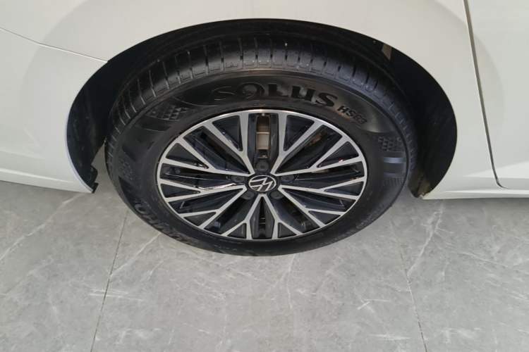 Used Volkswagen Sagitar 2025 Facelift 200TSI DSG Flyover Edition Exterior 5