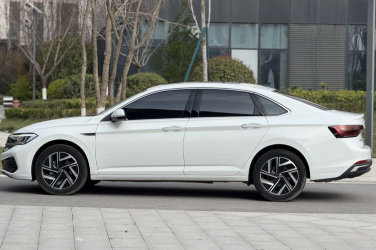 Used Volkswagen Sagitar 2025 Revised 300TSI DSG Excellence Edition Exterior 7