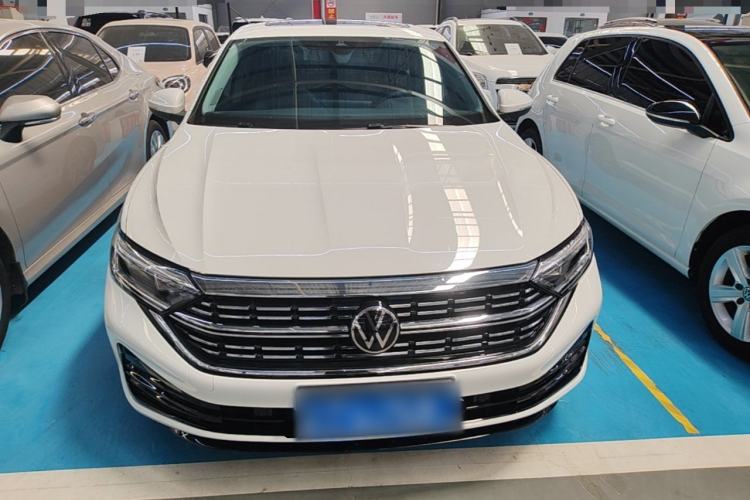 Used Volkswagen Sagitar 2025 Revised 300TSI DSG Excellence Edition Front