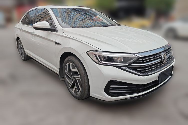 Used Volkswagen Sagitar 2025 Revised 300TSI DSG Excellence Edition Front Right 45 Deg