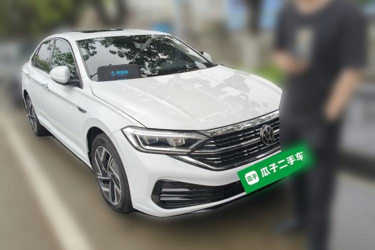 Used Volkswagen Sagitar 2025 300TSI DSG Excellence Edition Front Right 45 Deg